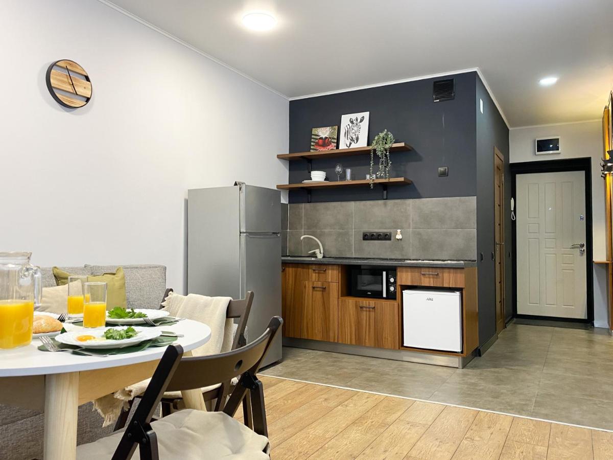 Студия В Стиле Loft В Центре Города Almaty Eksteriør billede